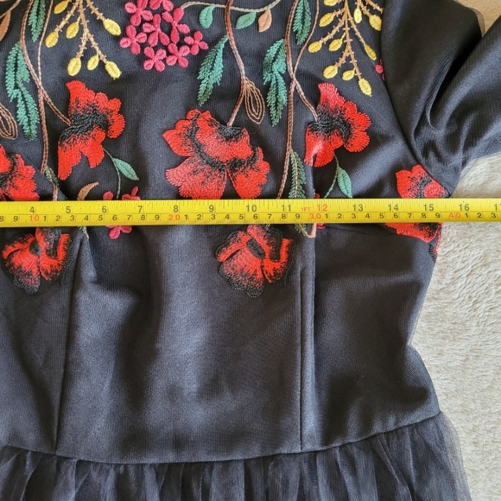 Annah Hariri modest black floral embroidered dress size 4 - Picture 12 of 15